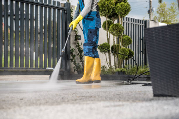 Best Gas Station Cleaning  in Lochsloy, WA